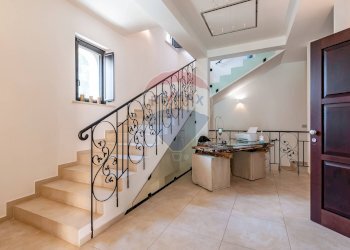 Scale - Hotel Str. Prov. 107 Giovinazzo, Giovinazzo - foto 15