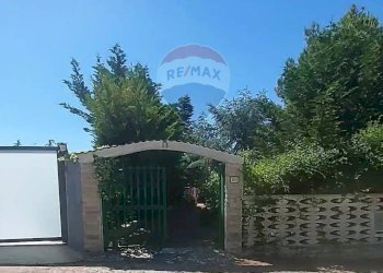 Giardino - Villa a Schiera Contrada Fra Diavolo villa N°109, Cassano delle Murge - foto 1