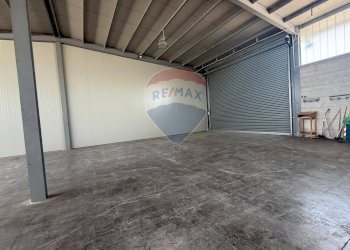 Parcheggio - Shed Strada Provinciale Ceglie Valenzano
64, Bari - photo 7