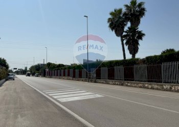 Edificio all\'aperto - Shed Strada Provinciale Ceglie Valenzano
64, Bari - photo 9