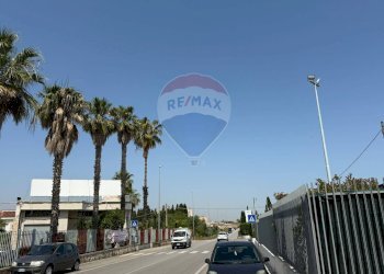 Edificio all\'aperto - Shed Strada Provinciale Ceglie Valenzano
64, Bari - photo 10