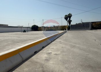 Terrazza - Shed Strada Provinciale Ceglie Valenzano
64, Bari - photo 16