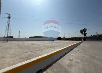 Terrazza - Shed Strada Provinciale Ceglie Valenzano
64, Bari - photo 19