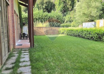 Giardino - Bilocale Via Ascione
 
2161, Terranuova Bracciolini - foto 7