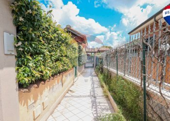 Giardino - Appartamento VIA BRONTE
 
109, Roma - foto 4
