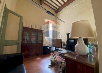 Ufficio - Appartamento Via M. Angeloni
 
13, Città di Castello - foto 18