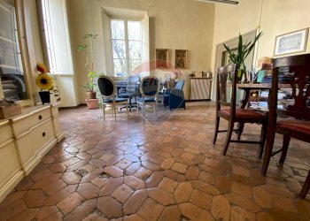 Sala da pranzo - Appartamento Via M. Angeloni
 
13, Città di Castello - foto 30