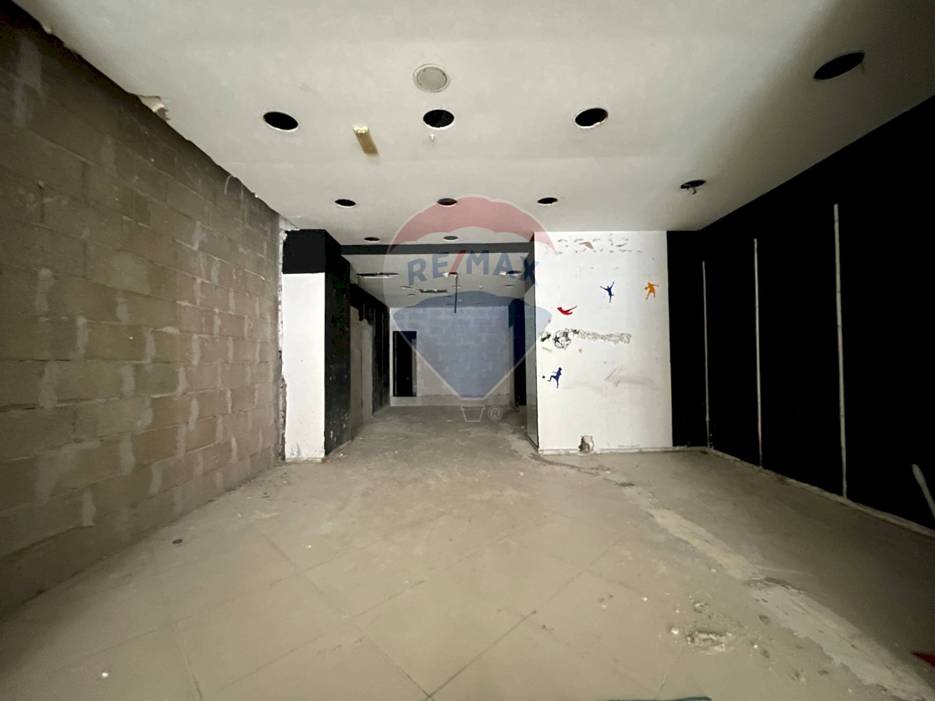 Non correlato - Locale Commerciale Via Attilio Barbarulo, Nocera Inferiore - foto 3