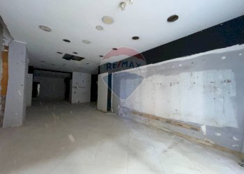 Stanza vuota - Locale Commerciale Via Attilio Barbarulo, Nocera Inferiore - foto 12