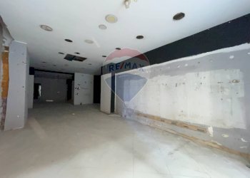 Ricezione / Lobby - Locale Commerciale Via Attilio Barbarulo, Nocera Inferiore - foto 13