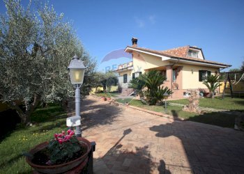 Casa all\'aperto - Villa Via Colle Oppio
 
19, Anzio - foto 3