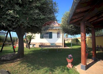 Giardino - Villa Via Colle Oppio
 
19, Anzio - foto 20