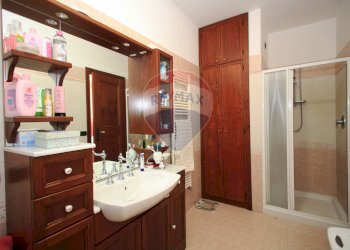 Bagno - Villa Via Colle Oppio
 
19, Anzio - foto 37