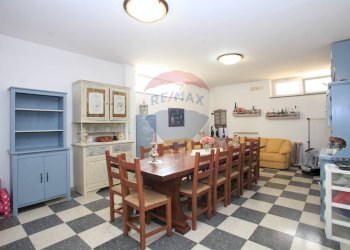 Sala da pranzo - Villa Via Colle Oppio
 
19, Anzio - foto 68