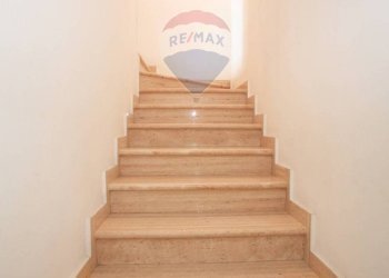 Scale - Villa Via Colle Oppio
 
19, Anzio - foto 77