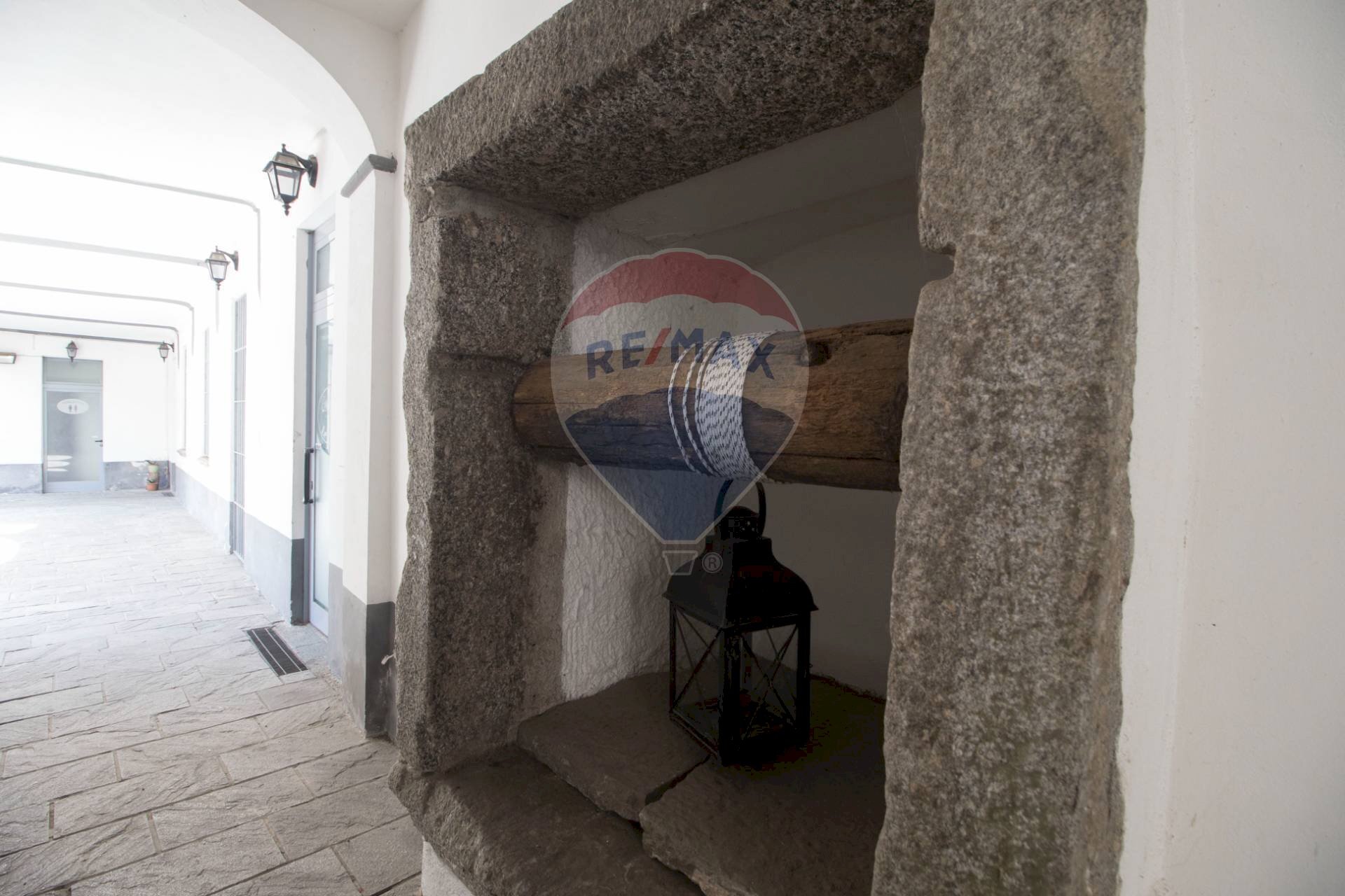 Scale - Three-room apartment Via Risorgimento
 
2, Ello - photo 3