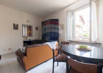 Sala da pranzo - Trilocale Via Risorgimento
 
2, Ello - foto 22