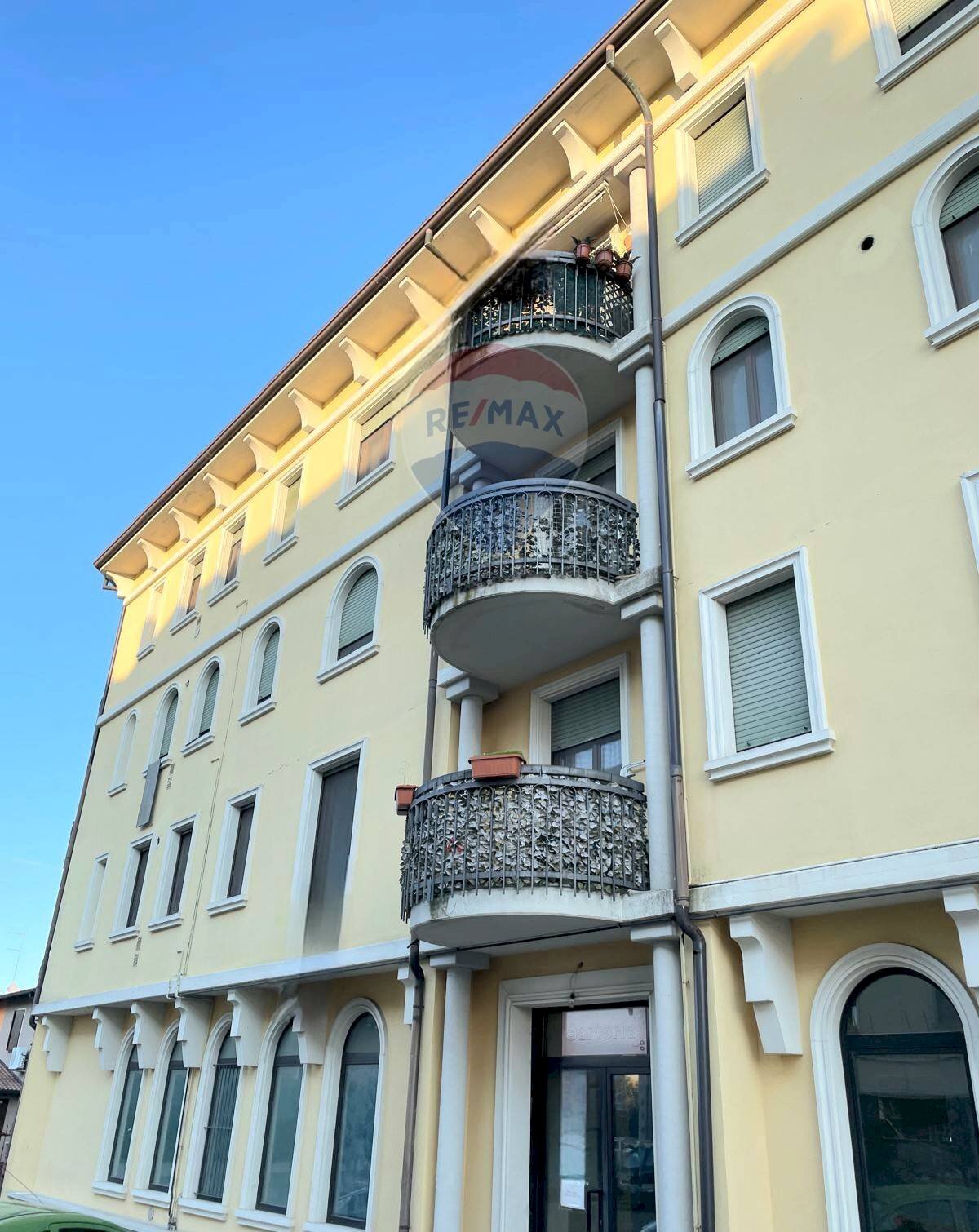 IMMAGINE COPERTINA - Three-room apartment via  arnaldo nobis
 
21, Viadana - photo 1