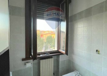 BAGNO - Three-room apartment via  arnaldo nobis
 
21, Viadana - photo 13