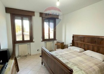CAMERA DA LETTO - Three-room apartment via  arnaldo nobis
 
21, Viadana - photo 18