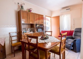 Sala da pranzo - Casa indipendente Piazza Prescimone
 
11, Francavilla di Sicilia - foto 3