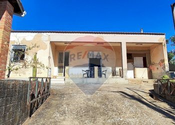 Casa all\'aperto - Villa VIA GAETANO AURICCHIELLA
 
61, Caltagirone - foto 2