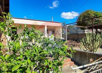 Giardino - Villa VIA GAETANO AURICCHIELLA
 
61, Caltagirone - foto 17