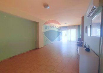 Stanza vuota - Ufficio VIA UMBERTO I
 
124, Gaggi - foto 7