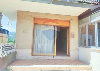 Terrazza - Ufficio VIA UMBERTO I
 
124, Gaggi - foto 17