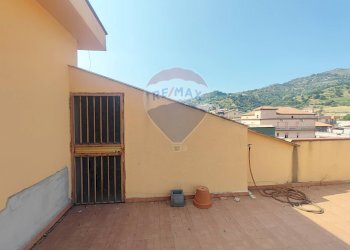 Terrazza - Attico VIA UMBERTO I
 
126, Gaggi - foto 9