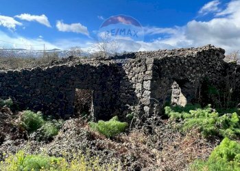Vista delle montagne - Terreno agricolo C.DA millicucchita
 
snc, Castiglione di Sicilia - foto 1