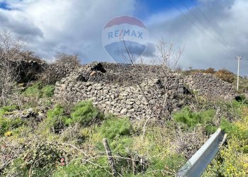Vista delle montagne - Terreno agricolo C.DA millicucchita
 
snc, Castiglione di Sicilia - foto 2