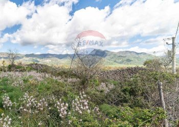 Vista delle montagne - Terreno agricolo C.DA millicucchita
 
snc, Castiglione di Sicilia - foto 19