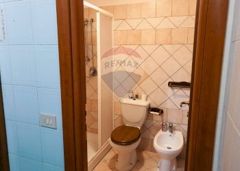 Bagno - Bilocale VIA NAZIONALE
 
32, Taormina - foto 16
