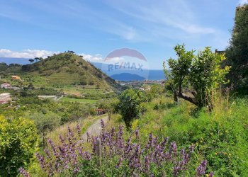 Vista delle montagne - Terreno agricolo VILLAGGIO SANTA MARGHERITA CONTRADA REALE
 
SNC, Messina - foto 19