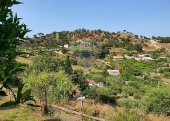 Vista delle montagne - Terreno agricolo VILLAGGIO SANTA MARGHERITA CONTRADA REALE
 
SNC, Messina - foto 30