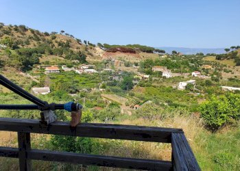 Vista delle montagne - Terreno agricolo VILLAGGIO SANTA MARGHERITA CONTRADA REALE
 
SNC, Messina - foto 47
