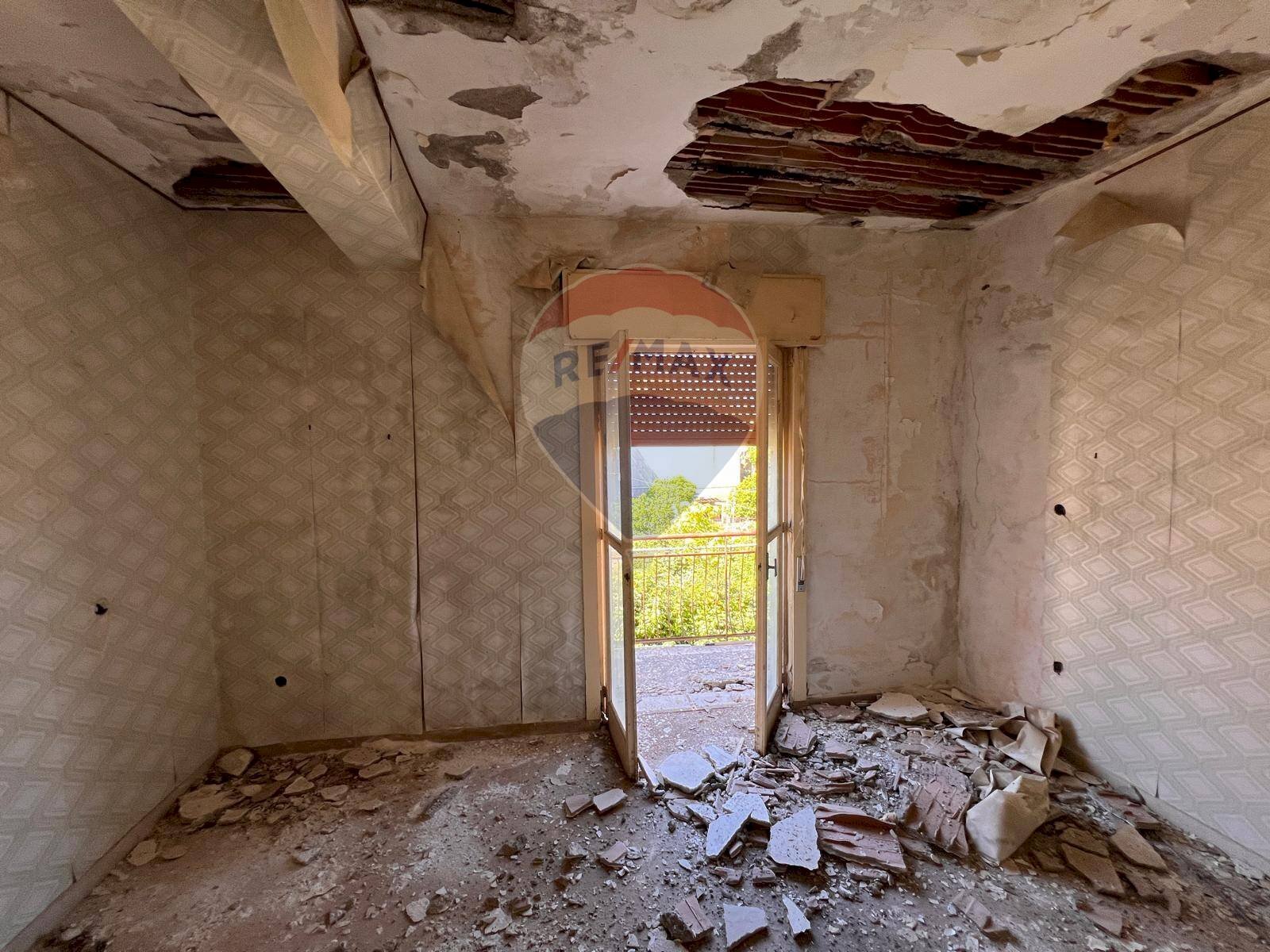 Stanza vuota - Independent house Via Franco, Messina - photo 3