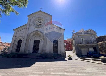 Edificio all\'aperto - Independent house Via Franco, Messina - photo 1
