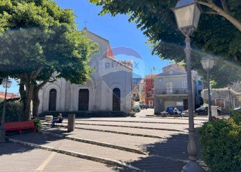 Edificio all\'aperto - Independent house Via Franco, Messina - photo 10