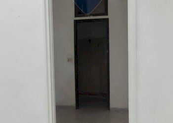 Hall / corridoio - Commercial Activity VIA MADONNA DELLA VIA
 
17, Caltagirone - photo 11