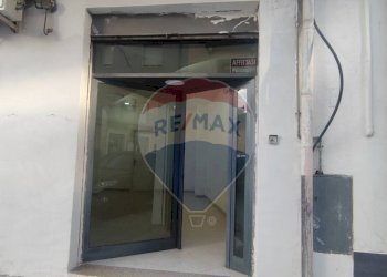 Edificio all\'aperto - Commercial Activity VIA MADONNA DELLA VIA
 
17, Caltagirone - photo 19