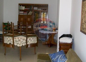 Sala da pranzo - Appartamento Via Mazzini
 
38, Mirabella Imbaccari - foto 7