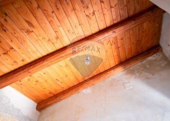 Dettagli - Casa indipendente Vicolo Soldato Leone Alfio
 
13 -14, Aci Bonaccorsi - foto 5