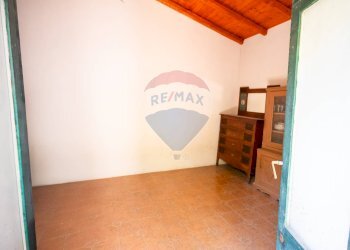 Stanza vuota - Casa indipendente Vicolo Soldato Leone Alfio
 
13 -14, Aci Bonaccorsi - foto 6