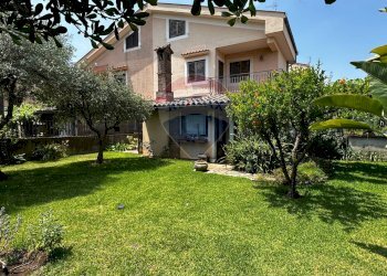 Casa all\'aperto - Casa semi indipendente VIA SEMINARA, Valverde - foto 1