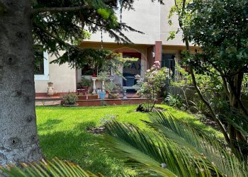 Giardino - Casa semi indipendente VIA SEMINARA, Valverde - foto 2