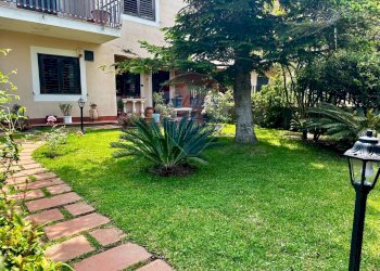 Giardino - Casa semi indipendente VIA SEMINARA, Valverde - foto 3