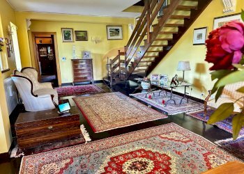 Soggiorno - Casa semi indipendente VIA SEMINARA, Valverde - foto 5