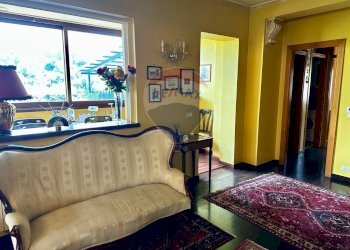 Soggiorno - Casa semi indipendente VIA SEMINARA, Valverde - foto 8